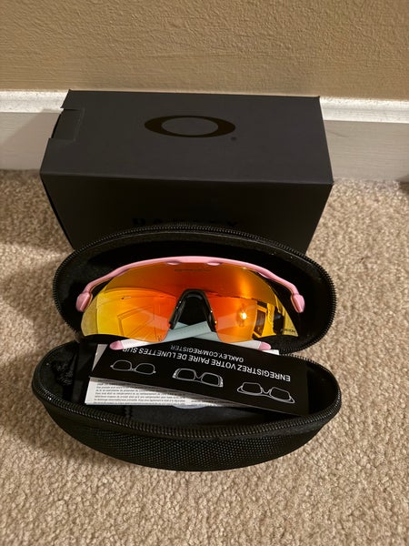 Unisex One Size Fits All Oakley Radar EV Pitch Sunglasses (New)