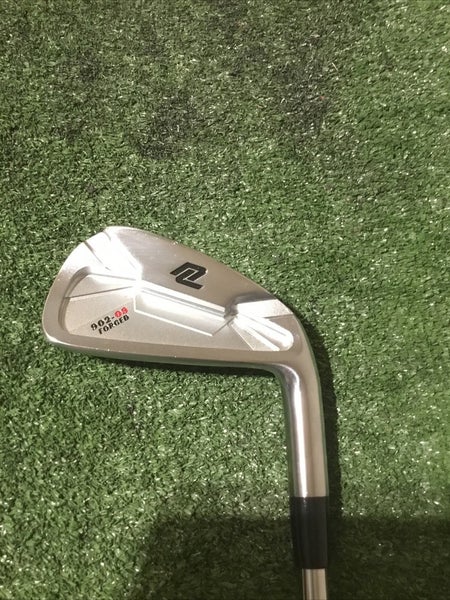 New Level 902-OS Forged 4 Iron X-Stiff KBS S-Taper 130g Steel Shaft (39.5)