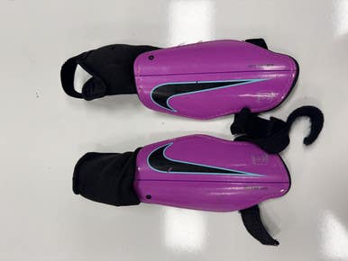 Used Nike Soccer Shin Guards Adult Purple Senior 11860-S000299278