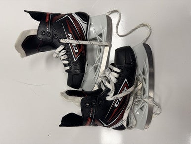 Used CCM FT 440 Junior Hockey Skate Junior 02 11860-S000299299