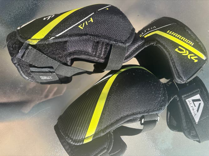 Used Senior Small Warrior Alpha DX4 Elbow Pads