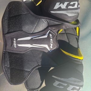 Used CCM Tacks 9950 Shoulder Pads