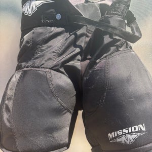 USED MISSION L 1 PURE HOCKEY PANTS SIZE LARGE