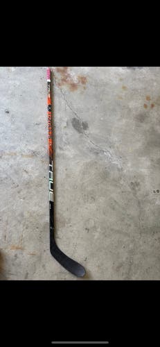 Senior True Hzrdus 7X Left Hand Hockey Stick (Used)