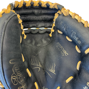 Used Rawlings RENEGADE  31.5 BB/SB Catchers RH Throw Black 31 1/2" 11682-S000122265