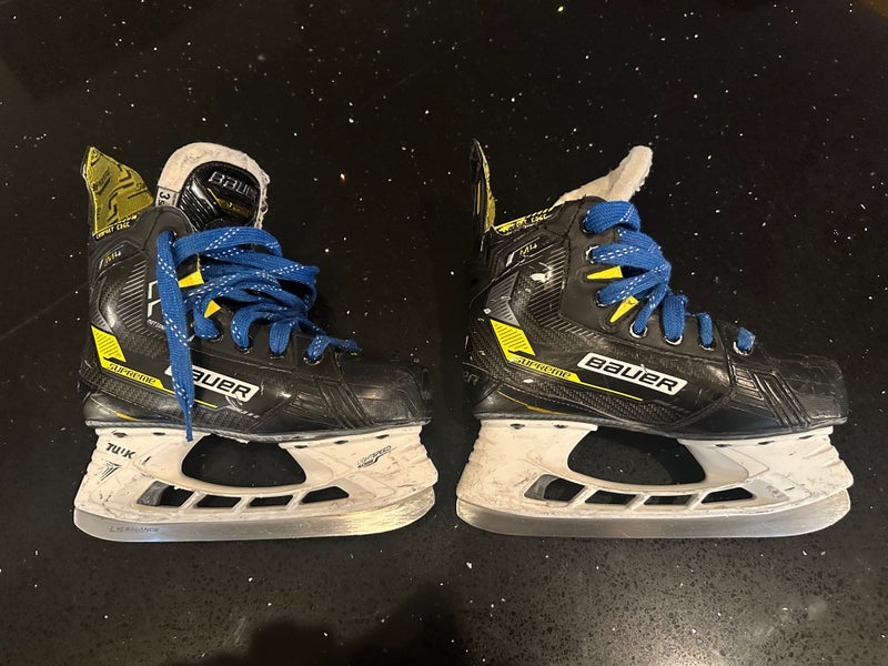 Bauer Supreme M4 Junior Hockey Skates wide EE 3.5
