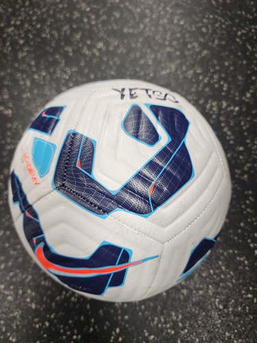 Used Nike ACADEMY All Size Soccer Ball White 4 11849-S000032704
