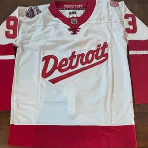 Detroit Red Wings  Alex Debrincat # 93 Hockey Jersey Adult XL (54) NWT