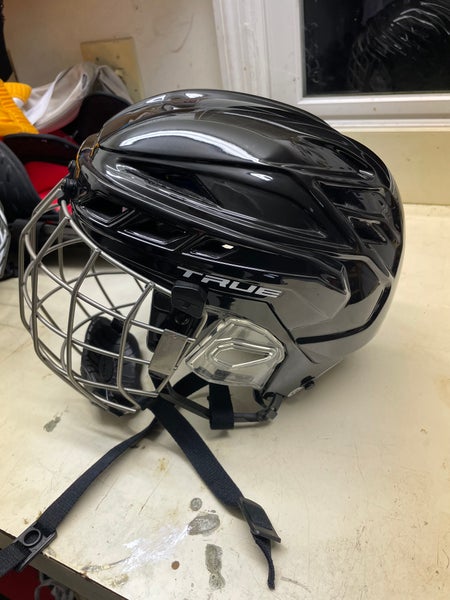 Medium True Dynamic 9 Helmet (Used)
