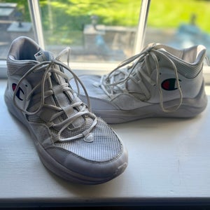 Men's Size M 10.5 (W 11.5) Champion Basketball Shoes (Used)