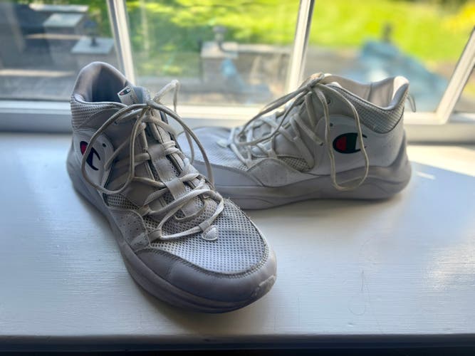 Men's Size M 10.5 (W 11.5) Champion Basketball Shoes (Used)