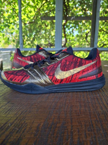 Nike Kobe Mamba Mentality Iron Man
