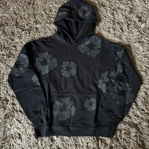 Brand New denim tears black hoodie size medium (offer, I will accept)