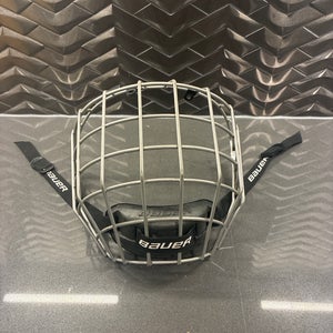 Helmet Cage - Bauer - Grey - Size Medium - Excellent Condition