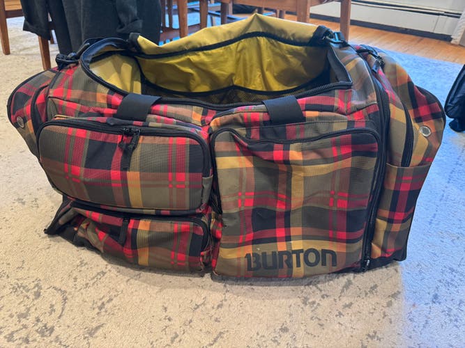 Burton Extra Large Snoeboarding Duffel Bag