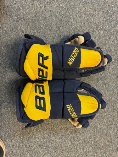 Bauer Supreme Ultrasonic Gloves 14" (Used)