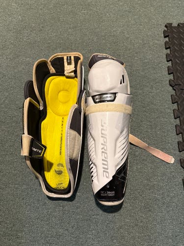 Senior Bauer 14" Shin Pads (Used)