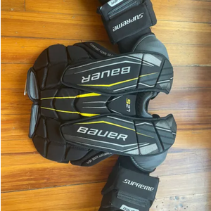 Large Bauer Supreme S27 Goalie Chest Protector (Used)