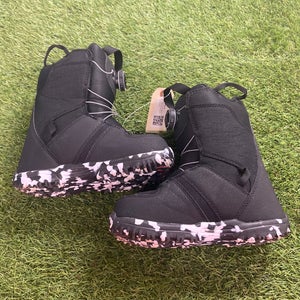 Burton Grom Boa Snowboard Boots | Youth Size 2