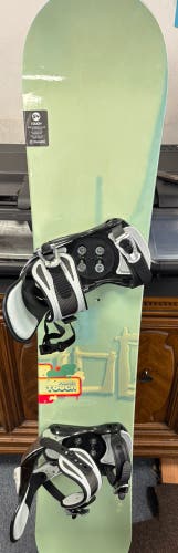 Women's Snowboard All Mountain With Bindings (New)