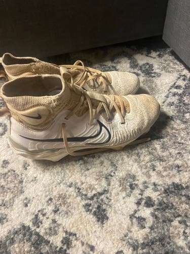 White Men's Size M 9.5 (W 10.5) Adult Nike Alpha Huarache NXT High Top Metal (Used)