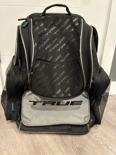 True Backpack Hockey Bag- Excellent condition