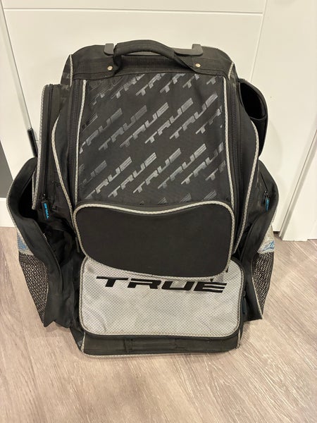 True Backpack Hockey Bag- Excellent condition