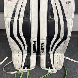 26" Vaughn Velocity V7 Goalie Leg Pads (Used)