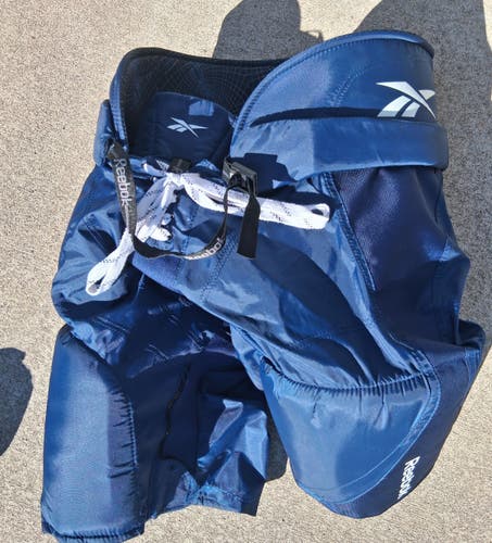 Senior Large Reebok 5k Hockey Pants (Used)
