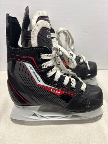 CCM JetSpeed 250 Hockey Skates Regular Width 12 (Used)