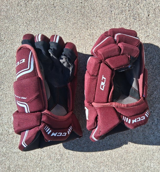 CCM QLT270 Maroon hockey player Gloves 14" (Used)