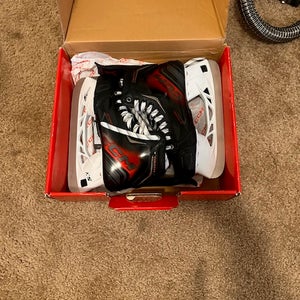 2025 CCM JetSpeed Control Hockey Skates Regular Width 8.5 (New)