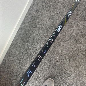 True Catalyst 9x3 Hockey Stick, Right Shot (New)