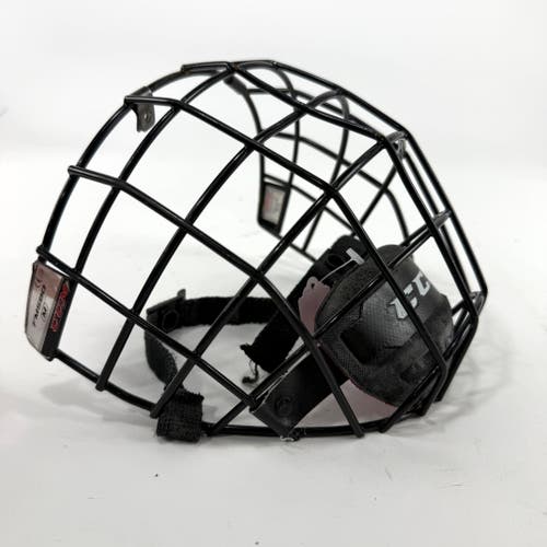 Used Black CCM FM580 Cage | Senior Medium | E170