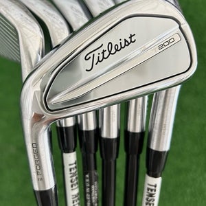 LH Titleist T200 23 Forged Iron Set 4-P / Tensei Red Regular Graphite