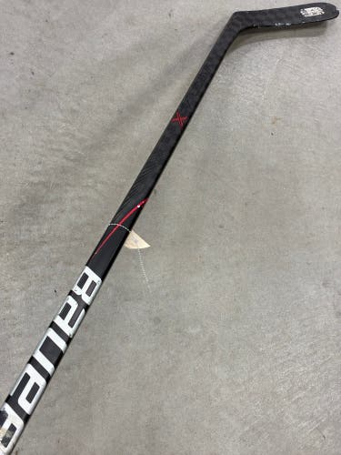 Senior Bauer Vapor APX Hockey Stick Right Handed (Used)