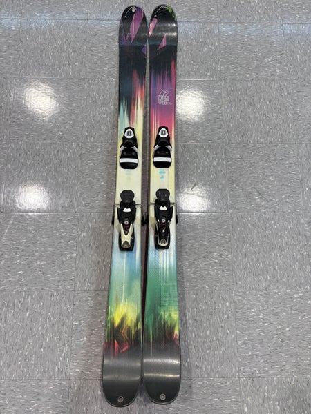 Women's 2011 K2 MissBehaved 159 cm Skis | Rossignol Axial 3 120 Bindings (Used)