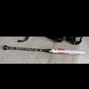 2025 DeMarini Whisper Composite Bat (-10) 22 oz 32" (Used)