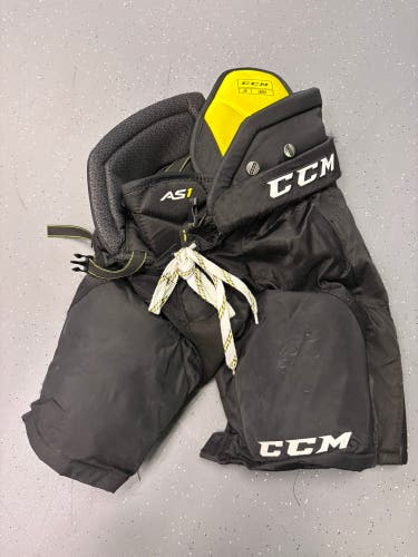 Black Junior Large CCM Super Tacks AS1 Hockey Pants (Used)