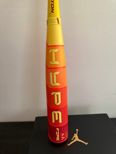 2025 Easton Hype Fire Composite USABat Certified Bat (-10) 20 oz 30" (Used)