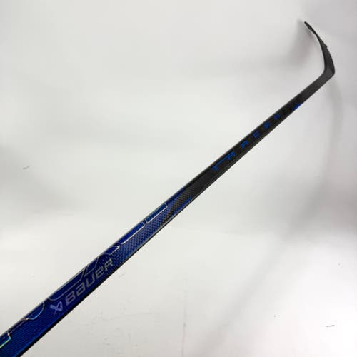 Repaired Right Handed Blue Bauer Tracer - 70 Flex P92M Curve Grip - #E111
