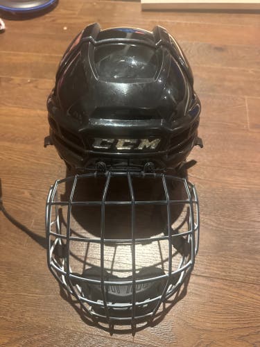 Medium CCM Super Tacks X Helmet (Used)