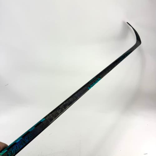 Repaired Right Handed Bauer Twitch - P92 Curve 70 Flex Grip - #E108