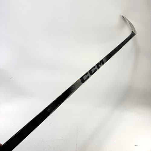 Repaired Right Handed CCM Trigger 10 Pro - 75 Flex P86 Curve Grip - #E103