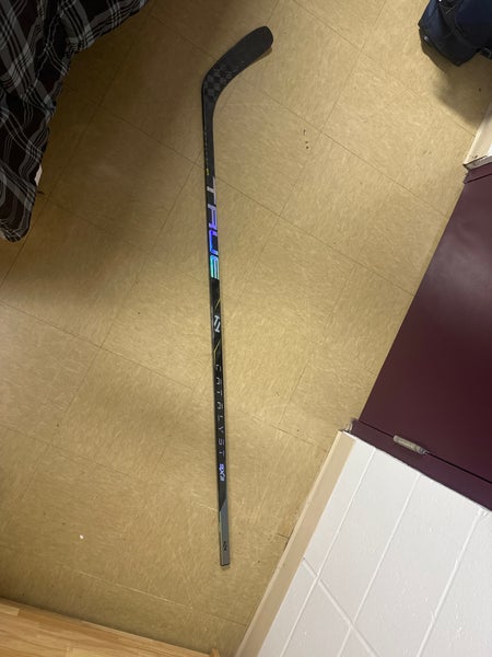 Senior True catalyst 9x3 Right Handed Hockey Stick Toe Pattern (New)