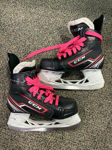 Junior CCM JetSpeed FT340 Hockey Skates Regular Width Size 1 (Used)