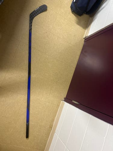 Senior Right Handed Hockey Stick P29 Pro Stock (New)