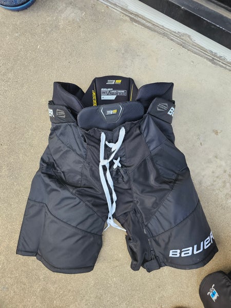 Intermediate Large Bauer Supreme 3S Pro Hockey Pants (Used)