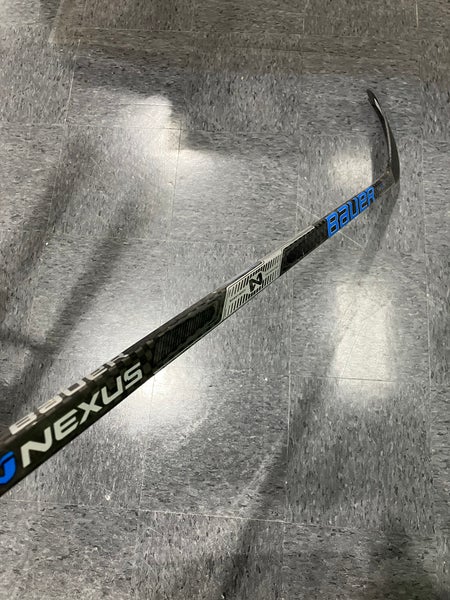 Senior Bauer Team Nexus Hockey Stick Right Handed P28 (New)