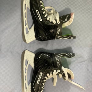 Bauer XLS Hockey Skates Regular Width Size 5 (Used)